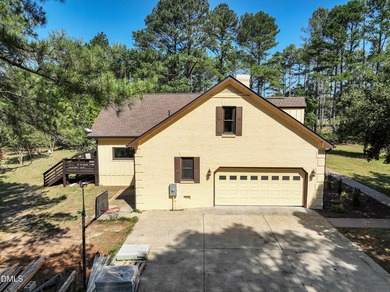 Discover this extensively renovated custom home, perfectly - photo 18