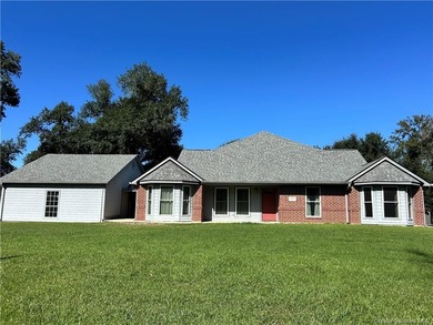 (private lake, pond, creek) Home For Sale in Sulphur Louisiana