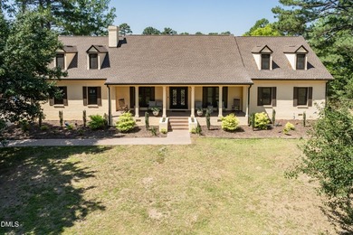 Discover this extensively renovated custom home, perfectly - photo 25