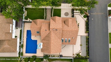 Looking for a fully custom, beautifully updated home in - photo 8