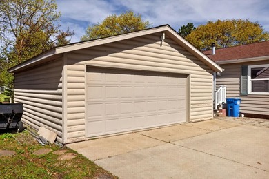 Lake Belle Taine Home! Take a look at this spacious one-level - photo 29