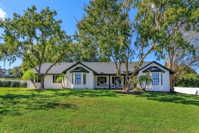 Lake Minnehaha Home Sale Pending in Clermont Florida