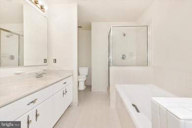 Charming Luxury Condo on the edge of Baker Park. Discover the - photo 31