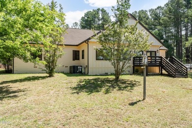 Discover this extensively renovated custom home, perfectly - photo 32