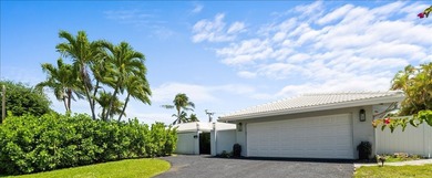 Beautifully updated home in the prestigious Coral Ridge Country - photo 2