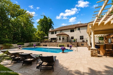 Beautiful and well maintained two family CHC in the heart of SE - photo 8