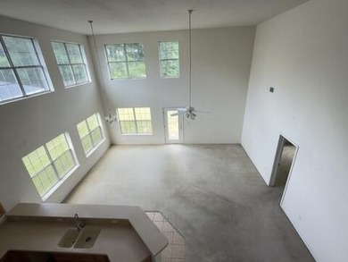 Welcome to Emerald Lakes and your newest REO real estate - photo 9