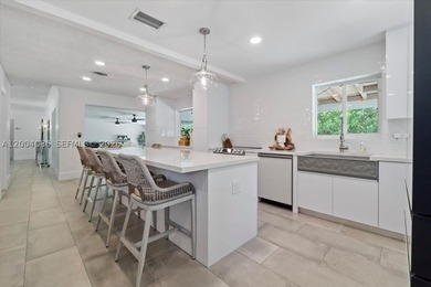 Beautifully updated home in the prestigious Coral Ridge Country - photo 9