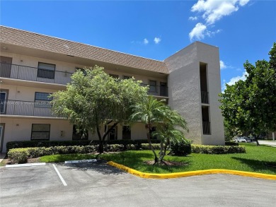 (private lake, pond, creek) Condo For Sale in Sunrise Florida