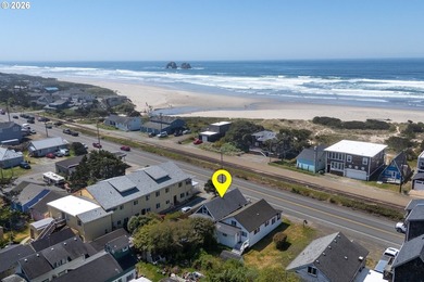Price Improvement! Now offered at $424,900, this turn-key - photo 2