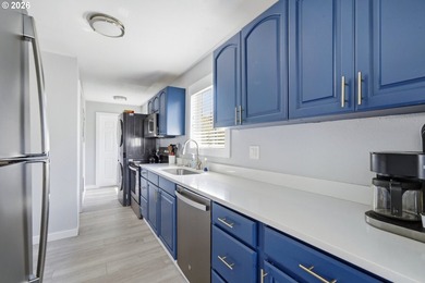 Price Improvement! Now offered at $424,900, this turn-key - photo 8