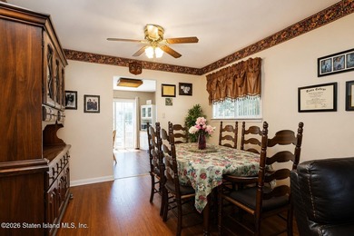 Welcome to 88 East Macon Avenue, a spacious 18-foot-wide - photo 8