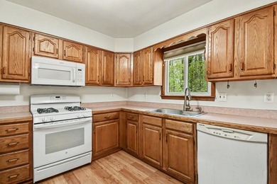 Beautiful stick built home in a wonderful neighborhood on a - photo 11