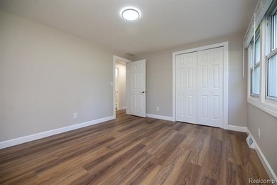 Completely updated and truly move-in ready, this charming ranch - photo 12