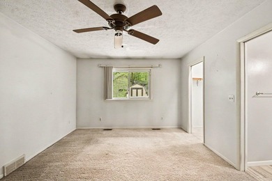 Beautiful stick built home in a wonderful neighborhood on a - photo 15