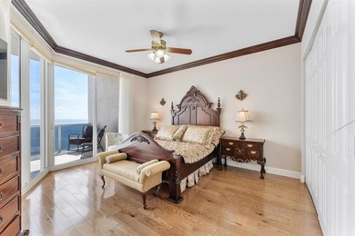 DIRECT OCEAN UPPER PENTHOUSE w/ 11 FOOT CEILINGS at L'Hermitage - photo 17