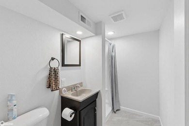 Beautifully remodeled and move-in ready, this charming home - photo 18