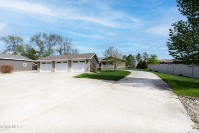 Stunning Lake Kampeska home with 100' of lake frontage - photo 2