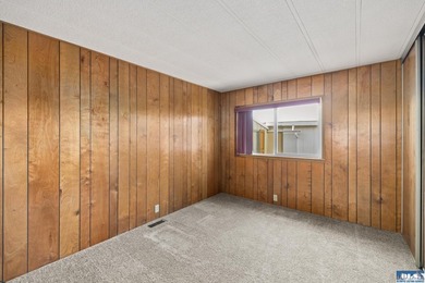 Gorgeous, panoramic mountain views from your living room in this - photo 26