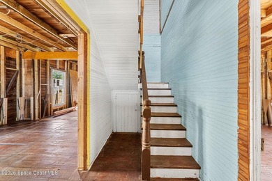 Choose the finishes and complete the vision on this historic - photo 26