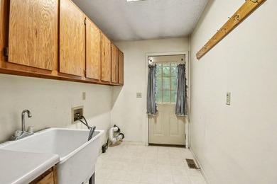 Beautiful stick built home in a wonderful neighborhood on a - photo 26