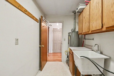 Beautiful stick built home in a wonderful neighborhood on a - photo 27