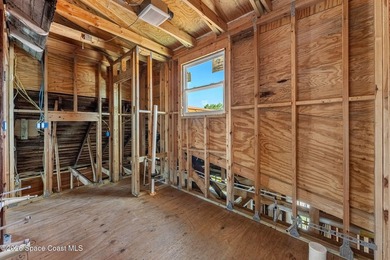 Choose the finishes and complete the vision on this historic - photo 30