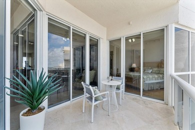 DIRECT OCEAN UPPER PENTHOUSE w/ 11 FOOT CEILINGS at L'Hermitage - photo 33