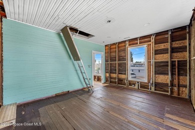 Choose the finishes and complete the vision on this historic - photo 33