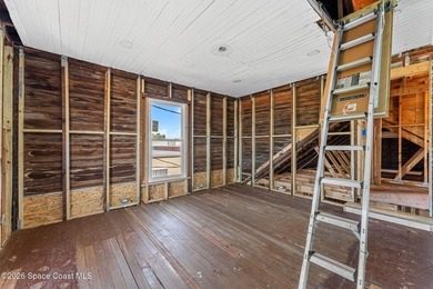 Choose the finishes and complete the vision on this historic - photo 35