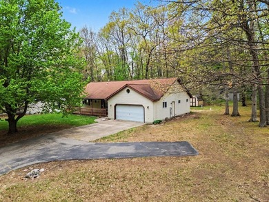 Beautiful stick built home in a wonderful neighborhood on a - photo 39