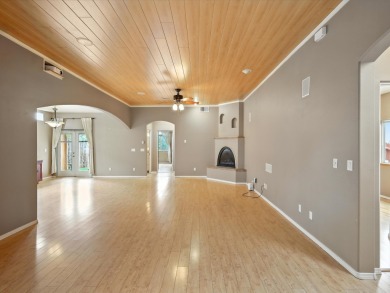 Lake Home For Sale in Santa Fe, New Mexico