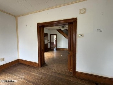 No Flood Insurance Required! Whether you're looking for a place - photo 8