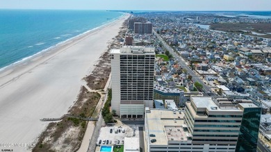 PENTHOUSE W/OCEAN VIEWS... this 2 bed/2 bath luxury penthouse