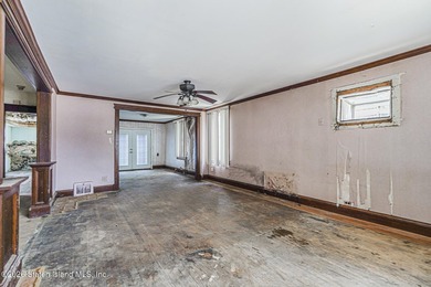 PROPERTY IS VACANT! PRICED TO SELL AS IS: CASH OFFERS ONLY - photo 9