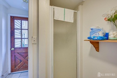 Terrific opportunity to own this beautiful 1/2 Duplex. Great - photo 15