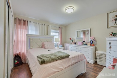 Terrific opportunity to own this beautiful 1/2 Duplex. Great - photo 20