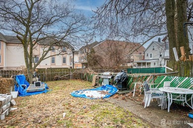 Terrific opportunity to own this beautiful 1/2 Duplex. Great - photo 23