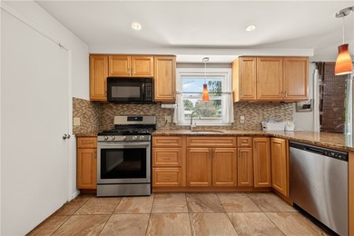 Welcome to this spacious 1672 sq. ft. split level home in a - photo 12