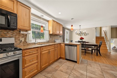 Welcome to this spacious 1672 sq. ft. split level home in a - photo 13
