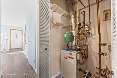 Beautiful and spacious 3 bedroom house in the private Hills - photo 16