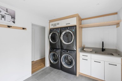 Located in the highly sought-after Ditch Plains neighborhood - photo 18