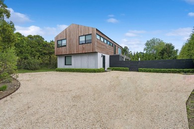 Located in the highly sought-after Ditch Plains neighborhood - photo 19