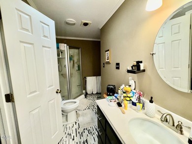 Welcome to this 3-bedroom, 2.5-bathroom single-family residence - photo 25