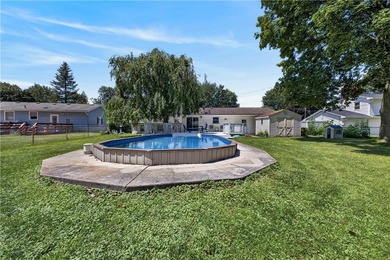 Welcome to this spacious 1672 sq. ft. split level home in a - photo 33