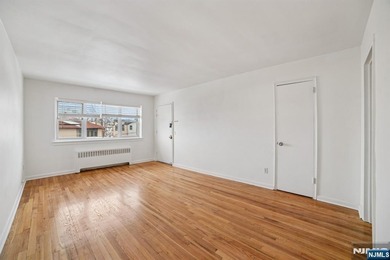 Hudson River Condo For Sale in Fort Lee New Jersey