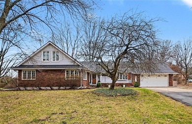 Smithville Lake Home For Sale in Kearney Missouri