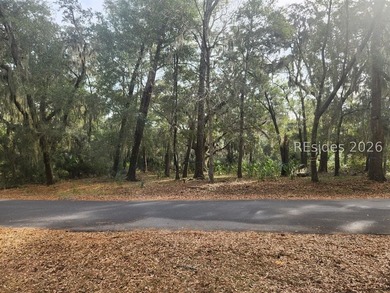 Beaufort River Lot Sale Pending in Beaufort South Carolina