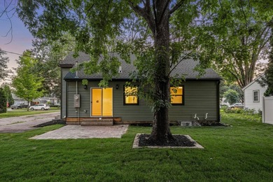 Welcome to this stunning Richfield home that has been completely - photo 4