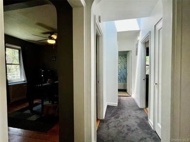 Beautiful and spacious 2 bedroom upper co-op was just painted - photo 13